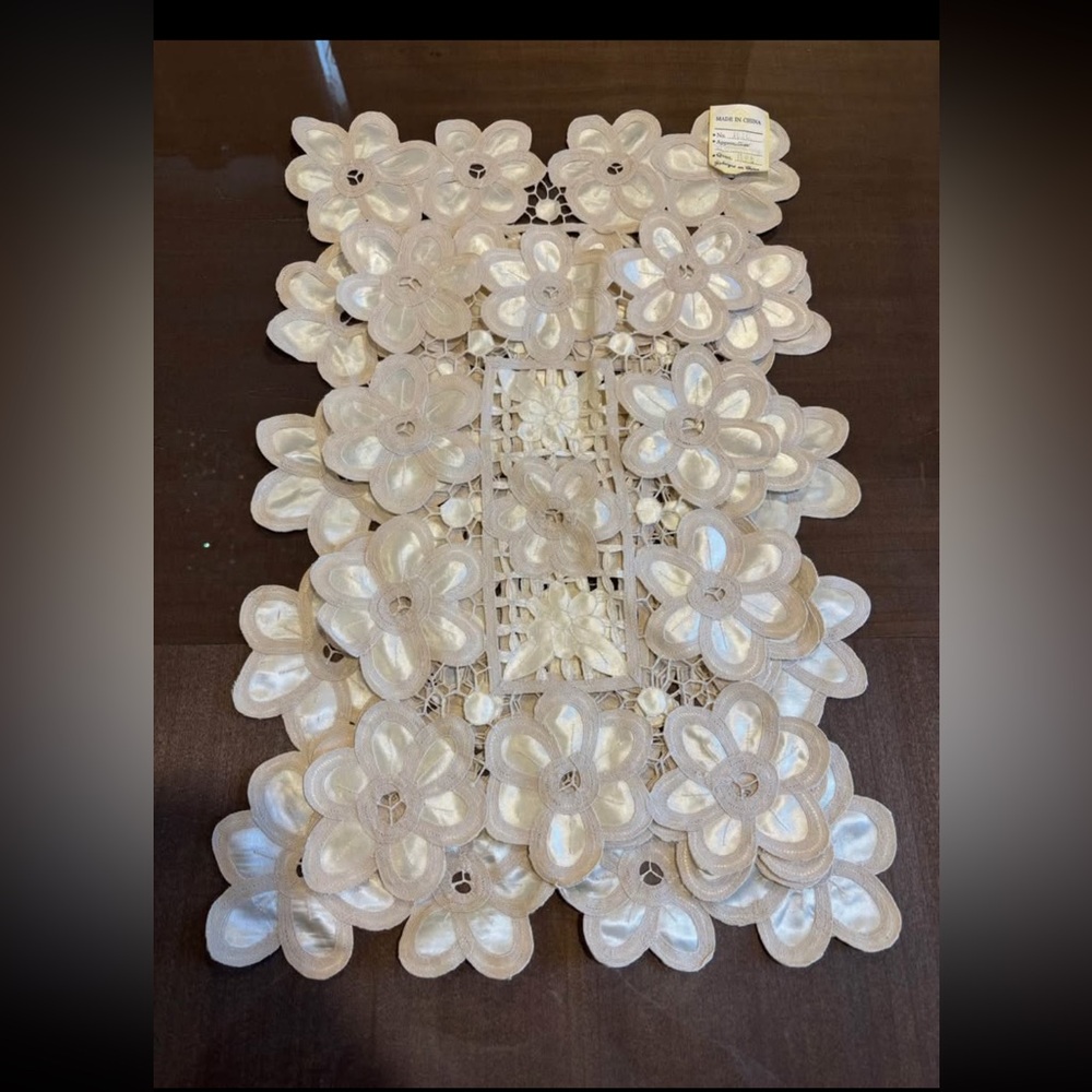 Floral Lace Table Runner